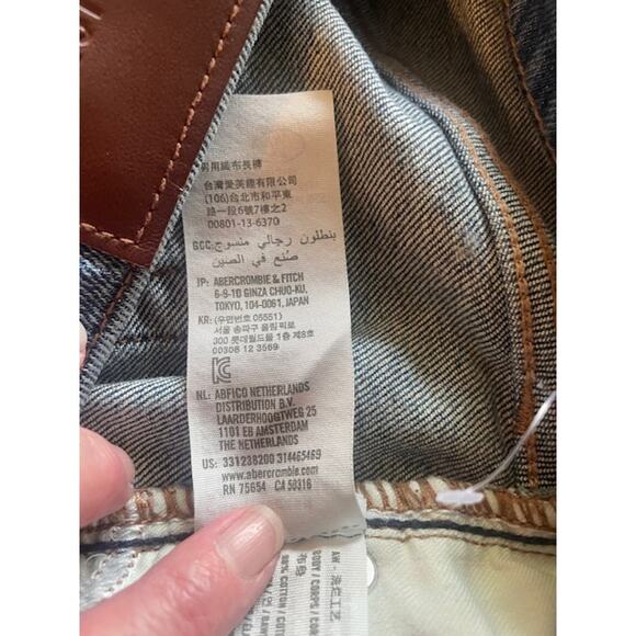 Hollister Women's size 32 Short Deconstructed Denim Blue Jean Ankle Jeans - Picture 5 of 5